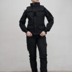Жіноча жилетка